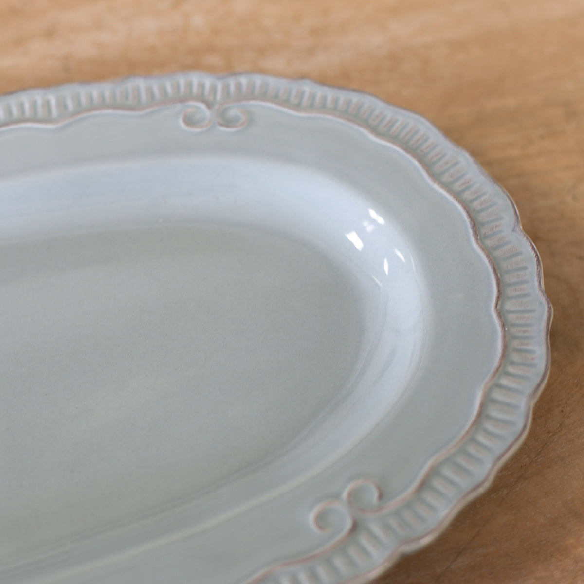 Everett Oval Platter Light Blue