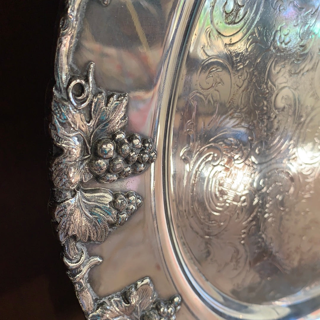 SP ROUND TRAY (with Grapes)