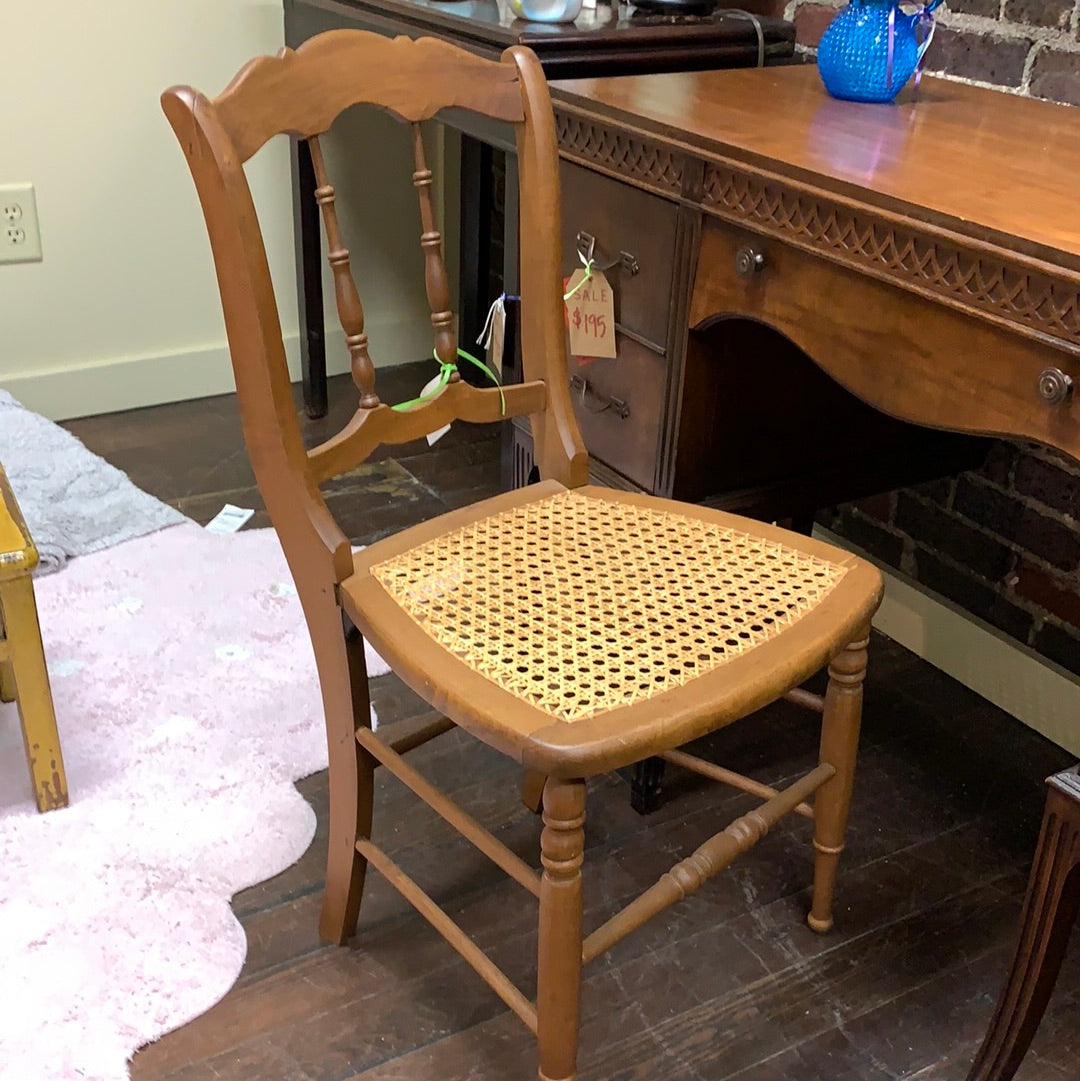 CANE BOTTOM CHAIR