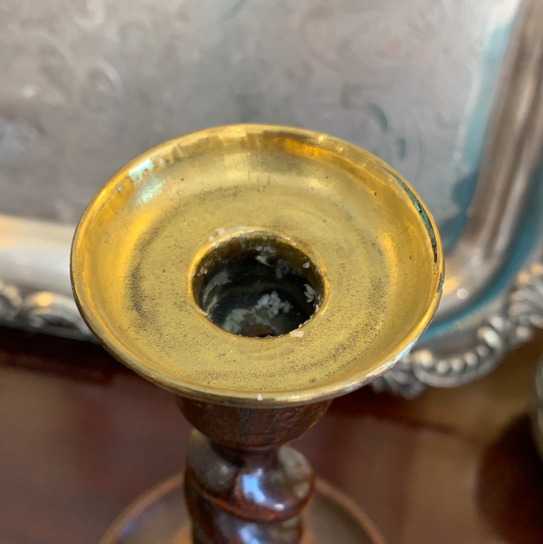 PR. CLOSED TWIST CANDLESTICKS