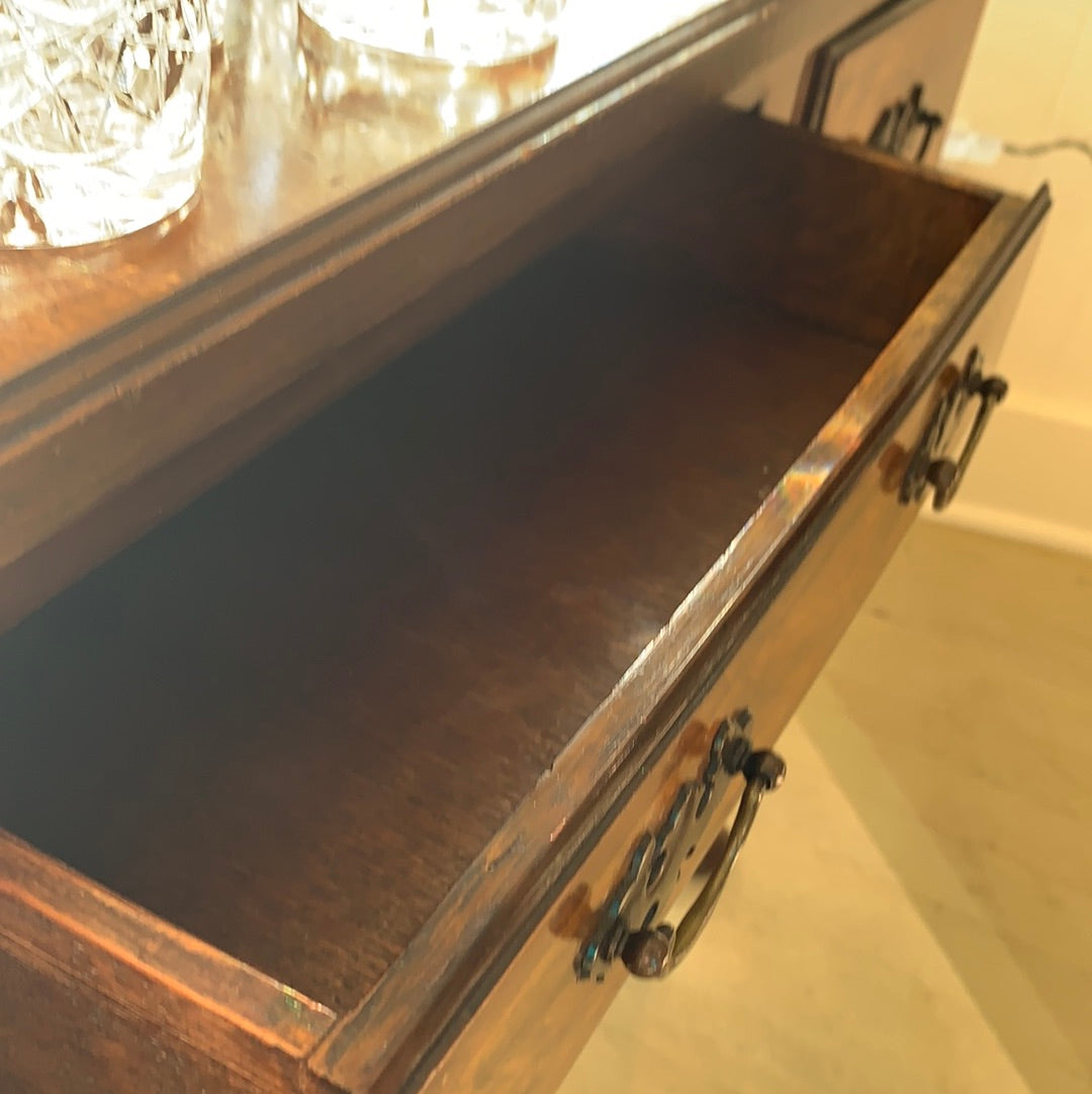 ANTIQUE ENGLISH DESK