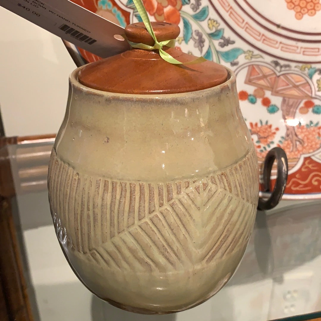 CERAMIC BOWL W/ HAND-TURNED