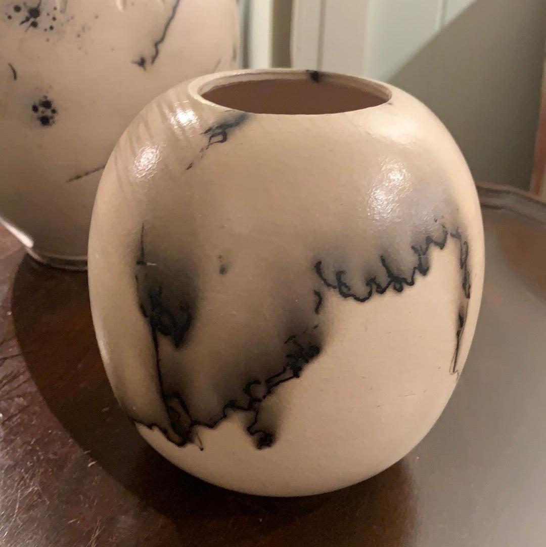 4 1/2 EGG-SHAPED RAKU VASE