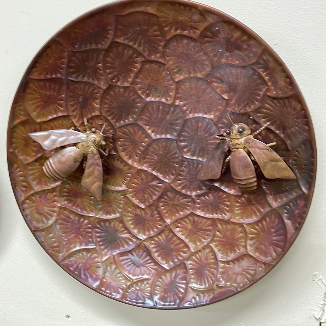 BEE WALL DISC