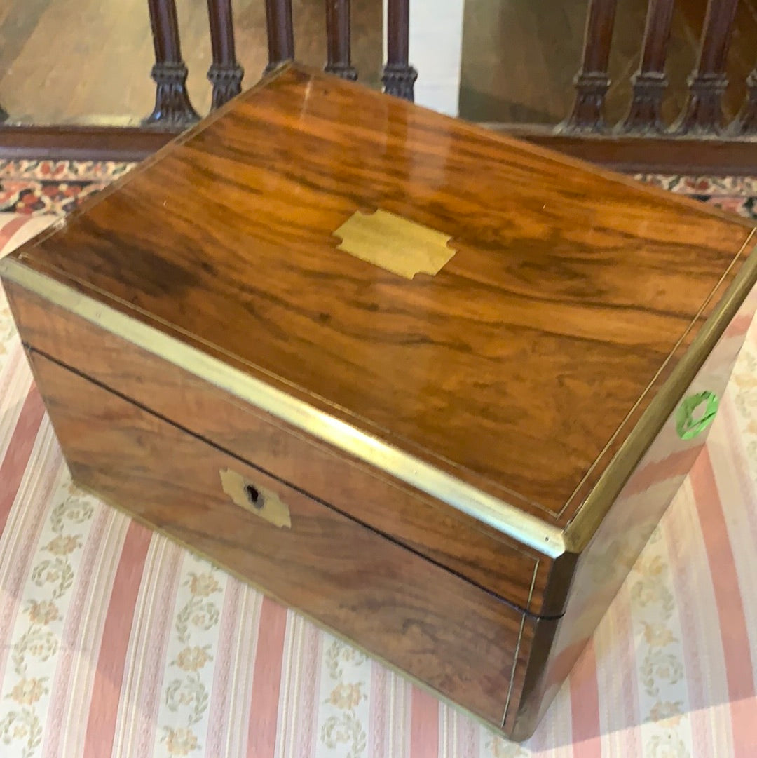 VICTORIAN WOODEN BOX