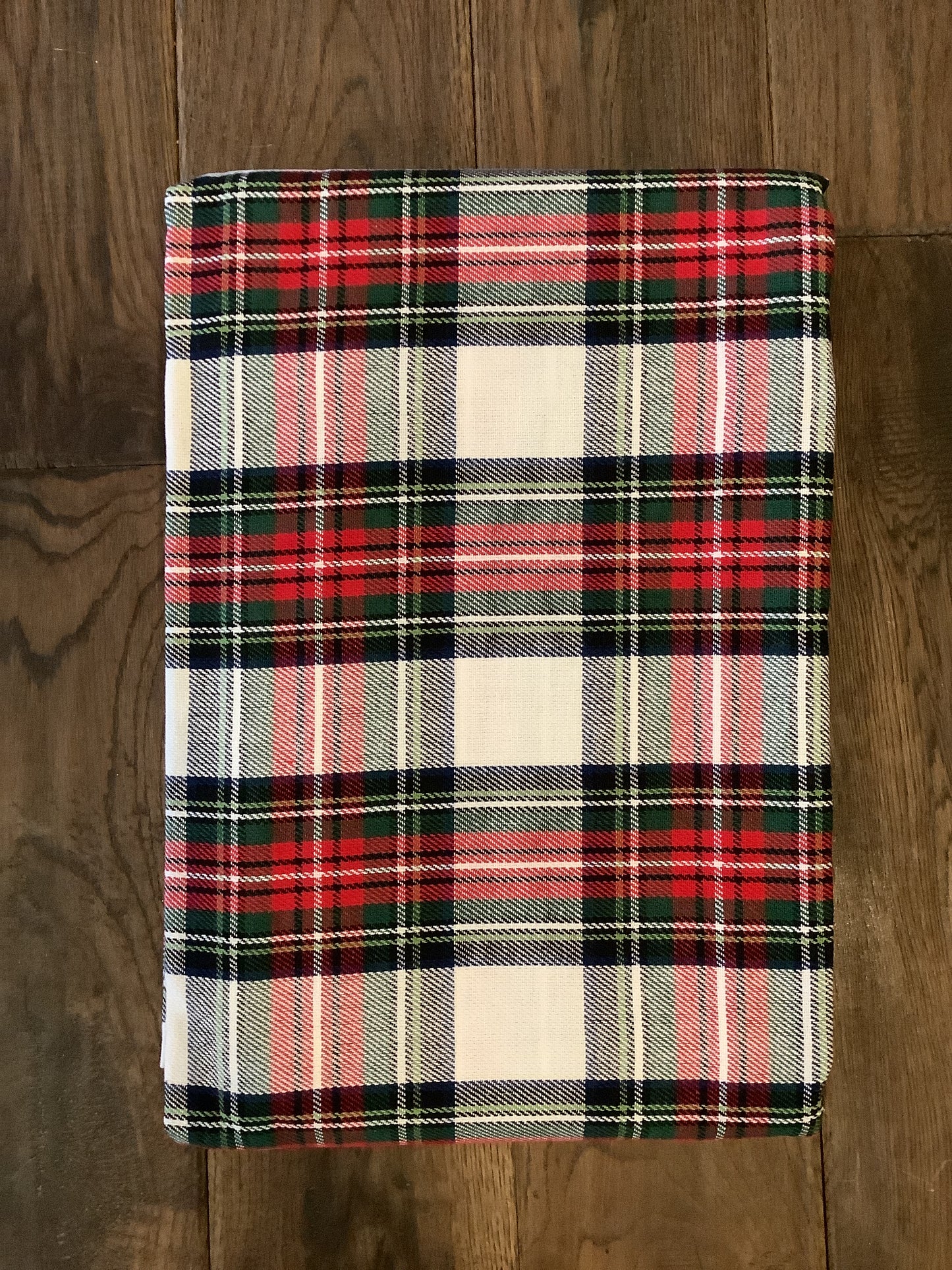 Christmas Holiday Plaid Cotton Tablecloth 52x70