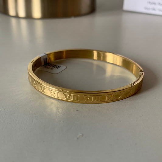 Roman Numeral Hinge Bracelet